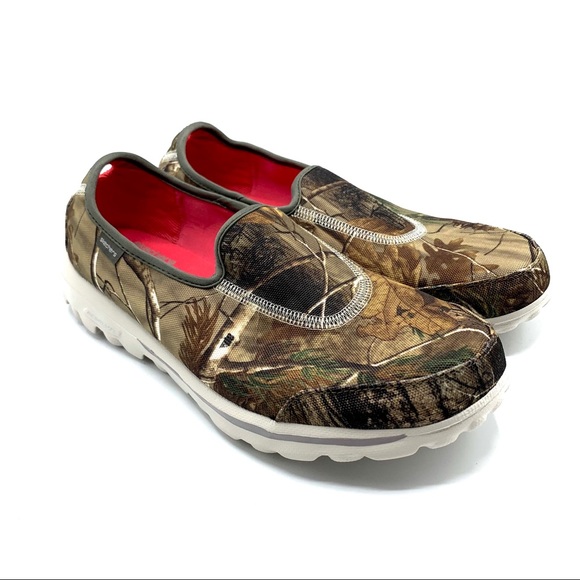 Skechers Go Walk Timber Camo Print - Picture 1 of 11